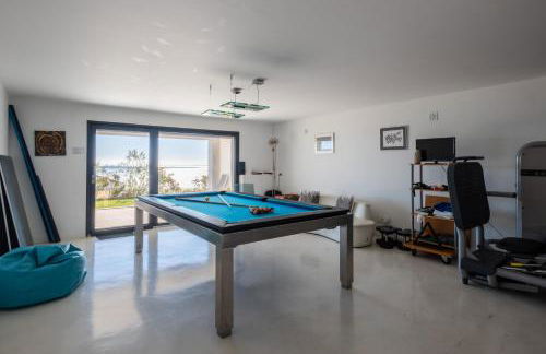 Modern Villa with Sea & River View Pool and Gym. - Foto 65