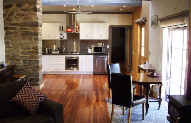 1860 Wine Country Cottages - Photo 6