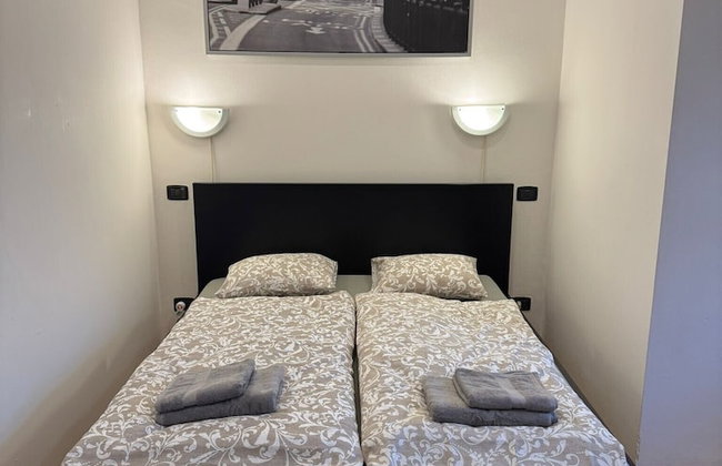 Studio - Sleeps 2 -smoking on Balcony - Pets -wifi - Foto 2