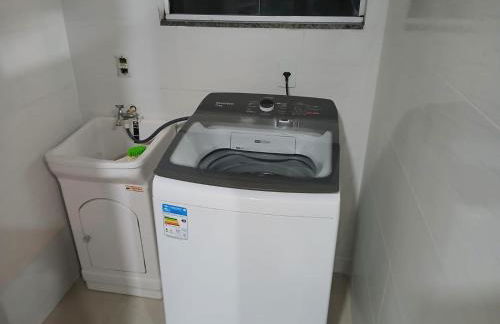 Ótima Localização, com suíte, Garagem coberta - Foto 18