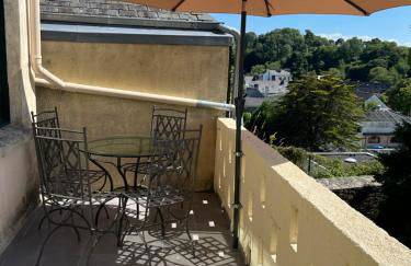 Maison centre-ville avec extérieurs - Photo 3