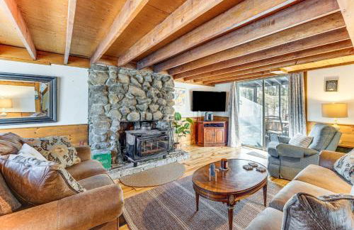 8 Mi to Cranmore Mtn Resort A-Frame with Fire Pit - Foto 3