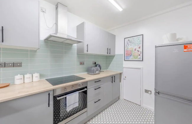 Central 3 Bedroom House With Garden - Foto 25