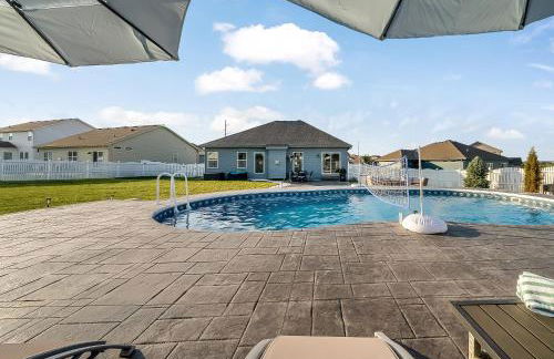 Spacious Country Farmhouse Retreat, Sleeps 16, Pool, Movie Room - Foto 22