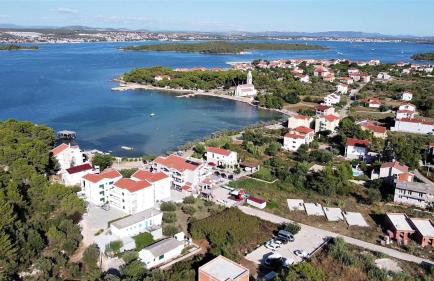 Villa Lavanda - family friendly, beachfront - Photo 11