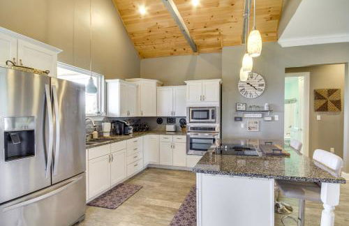 Walk to Beach Stunning Gulfport Getaway - Foto 9