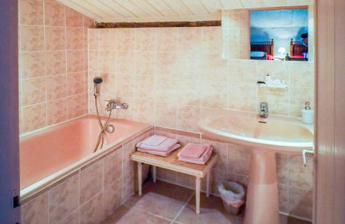 Holiday Home in Saint-laurent-de-la-salle With Pool - Foto 68