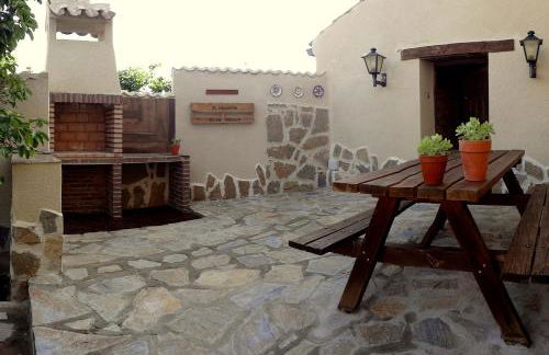 Entreacebedas rural&vacaciones, alojamientos con jardín PRIVADO, barbacoa y chimeneas - Foto 32