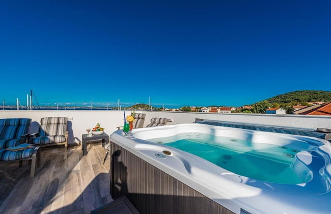 Good Life Deluxe Seafront Apartment - Foto 15