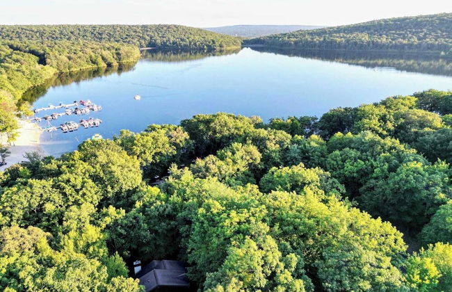 Boulder Pointe by Avantstay Deck & Forest Views, Boulder Lake Club Passes - Foto 3