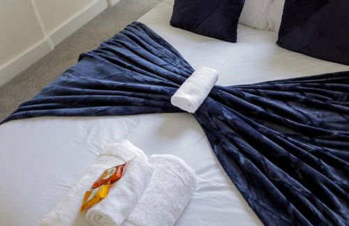 Big PROMO! Central Canterbury City Escape 2BR 2BA House, en-suite, Couples Retreat, Perfect For Families, Students, Relocators FREE Parking Fast WiFi - Foto 16