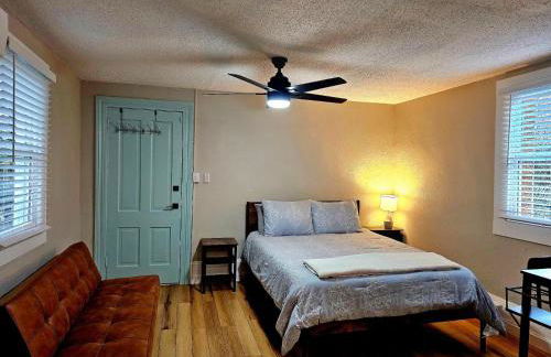 Brickhaven Studio, 1880's Detached Kitchen turned Studio! - Foto 17