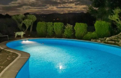 Espectacular casa con piscina - Foto 5