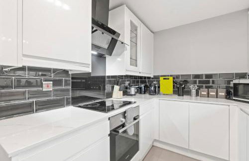 2 Cosy Bedroom Sleeps 6 02 Arena Perfect for Contractors Families and Groups - Photo 32