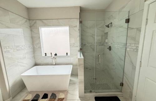 Three Bedroom ClubHaus - Photo 21