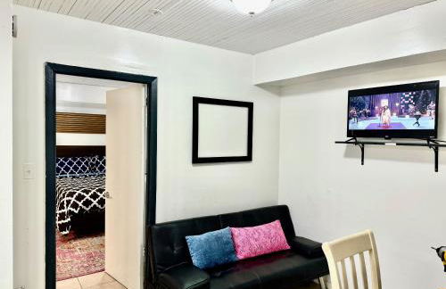 2 Bedroom Apt in LIC, Private WITH BACKYARD ! - Foto 7