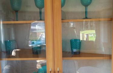 Lovely Semi-rural Caravan & Hot Tub - Sleeps Fam 6 - Photo 80