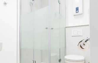 Private room #2 with King size & Single, ground floor, AC, 2min to RAB - Foto 6