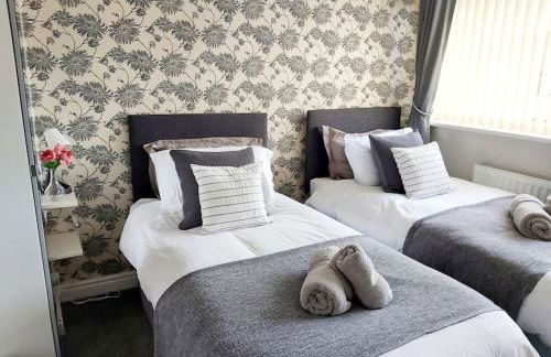 Croeso; Cosy and ideally located for mountains and beaches - Photo 25