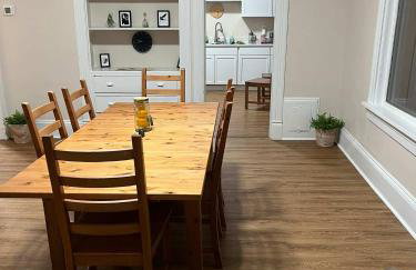 Cozy Home off Brady ST - Foto 17