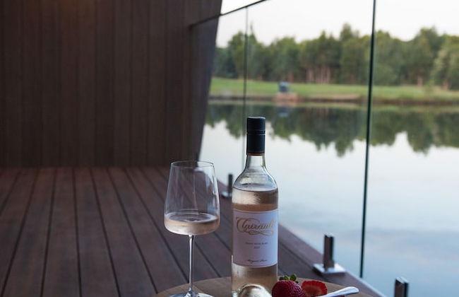 Edge Luxury Villas - Photo 20