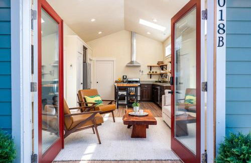 Cozy Laurelhurst Retreat - Photo 1