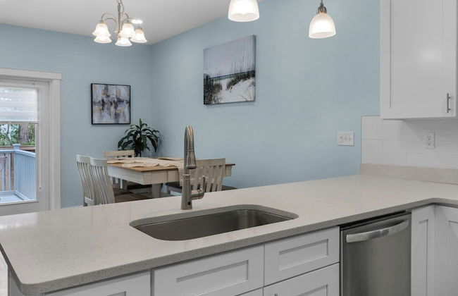 3BR Home /beach Access/spacious Deck/zoo Across - Foto 14