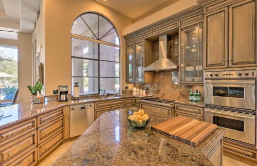 Lavish Paradise Valley Home with Sports Court and Pool - Foto 12