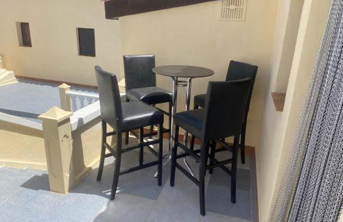 The Courtyard Studio Apartments - Foto 18