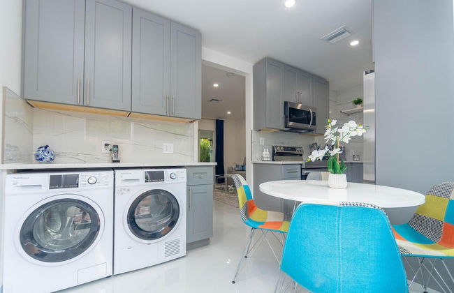 Uhost AI 1BR With Marble Accents Patio - Foto 28