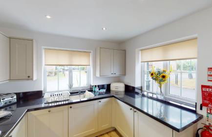 Aubergine Cottage - Part of the The Bay Filey Holiday Village with pool, gym and direct beach access, pub, restaurant, tennis and meadows walks - Foto 11