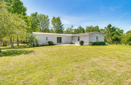 4 Mi to Norfork Lake Country Stay with Farm Views! - Foto 3