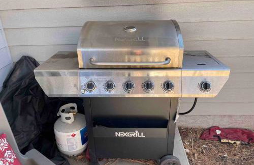 Family friendly 4-bdrm 3.5 bath w guest suite - Foto 9