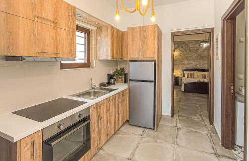 Achlades The Mountain Paradise Villas - Suite with a Private Jacuzzi, Pool, and a Balcony with an Amazing View! - Foto 13