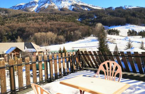 Montclar Appart 4 à 6 places - terrasse vue panoramique - idéalement situé - Foto 16