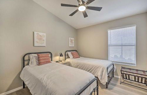 Patio and Fenced Yard Family Retreat in Phoenix! - Foto 23