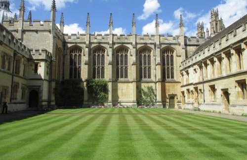 Risinghurst, Oxford, an ENTIRE 2beds, 2bathrooms, free Wi-Fi, Free Parking - Foto 21