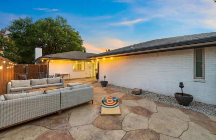 5BR Family Oasis with Pool and Game Room - Foto 14