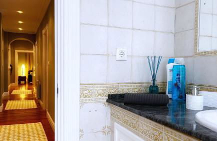 Céntrica y amplia Vivienda Turística con wifi - Foto 21