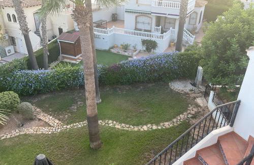 Modern, lovely, poolside 2 bedroom apartment - Foto 24