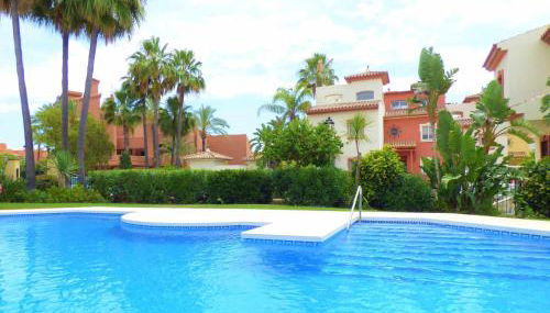 Selecta Family by the Sea - Photo 2