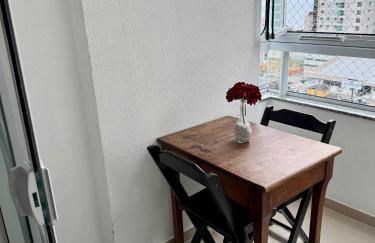 Apartamento vista mar, 2 quartos, garagem - COMPLETO - Foto 26