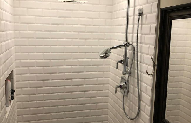 Clemson Memorabilia House - Foto 17