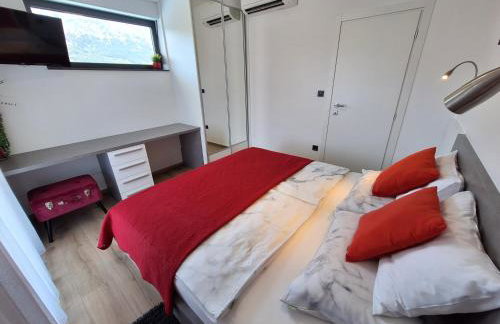 Villa Supernus with Heated Pool - Foto 48