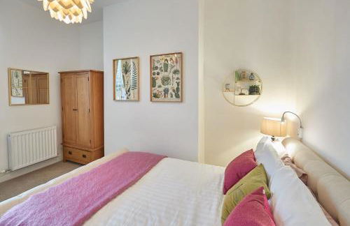Saltburn Centre 3-Bed 3-Bath Apartment - Foto 6