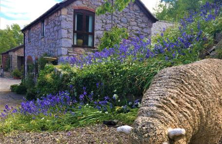 The Coach House - Photo 1