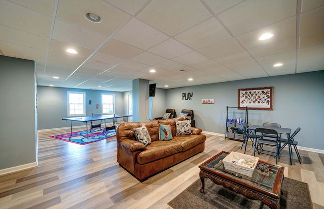 Sunset View 3 BDR Close to Downtown! - Photo 22