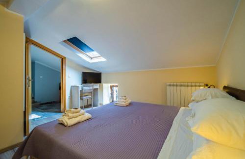 LUXURY VILLA ON SPACIOUS PRIVATE PROPERTY - Photo 38