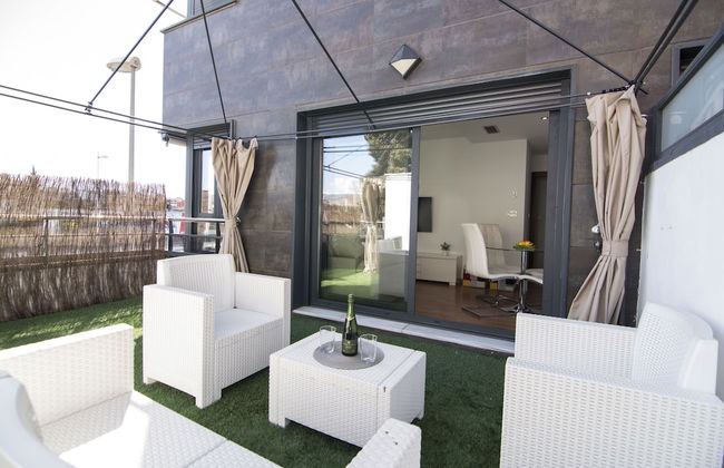 EnjoyGranada LUJO Piscina y Parking - Foto 23