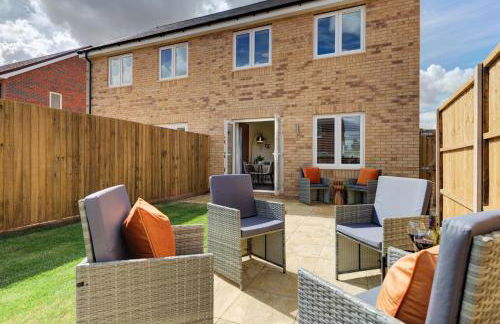 Marriott House sleeps 5 in Bourne with parking - Foto 3